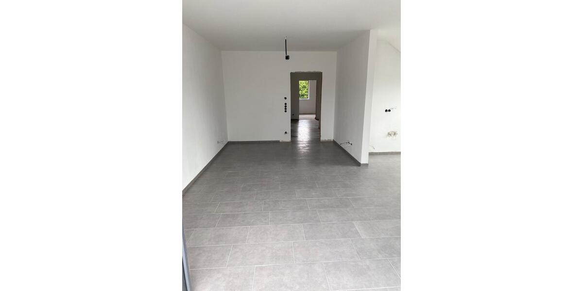 Dachgeschoßwohnung Hövelhof - 3 Zimmer, 70 m&sup2;, 956&euro; | Angebot:25353932