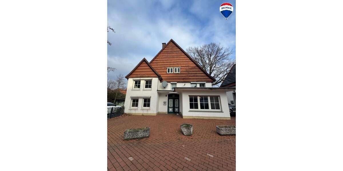 Einfamilienhaus Lage - 12 Zimmer, 220 m&sup2;, 229.990&euro; | Angebot:25812367