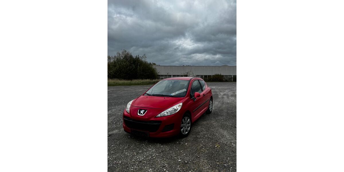 Peugeot 207 99.999 km 2.999 &euro; Detmold 32758