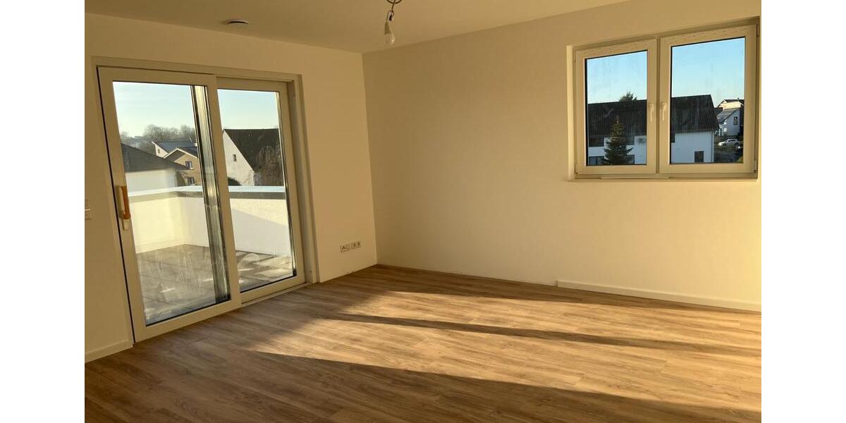 Offene Neubauwohnung mit großer Terasse 3 zimmer