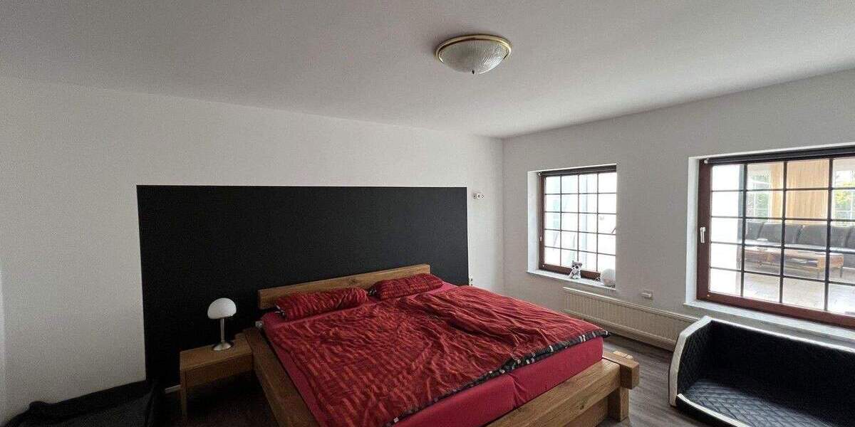 Einfamilienhaus Bad Salzuflen Innenstadt - 3 Zimmer, 135 m&sup2;, 1.390&euro; | Angebot:25782938