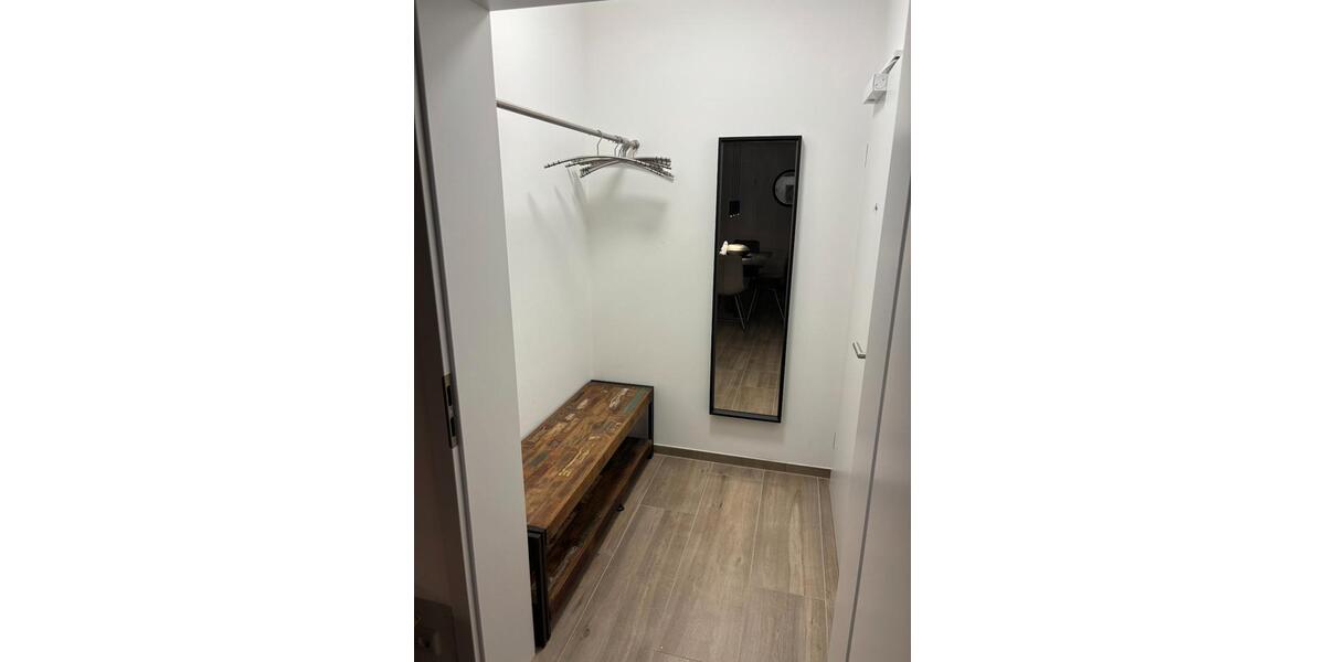 Etagenwohnung Bad Salzuflen - 2 Zimmer, 79 m&sup2;, 2.200&euro; | Angebot:26235348