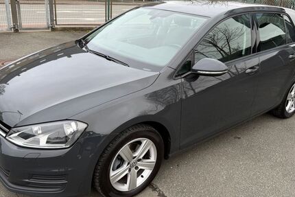 VW Golf 131.600 km 7.799 &euro; Bielefeld 33607