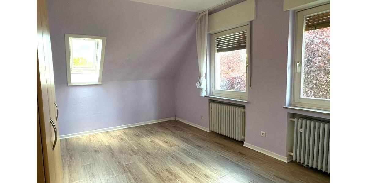 Dachgeschoßwohnung Bad Salzuflen - 4 Zimmer, 85 m&sup2;, 810&euro; | Angebot:26680356