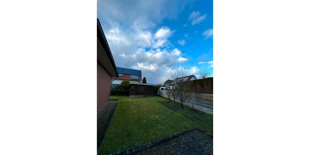 Haus mit Einliegerwohnung und Doppelgarage 8 zimmer