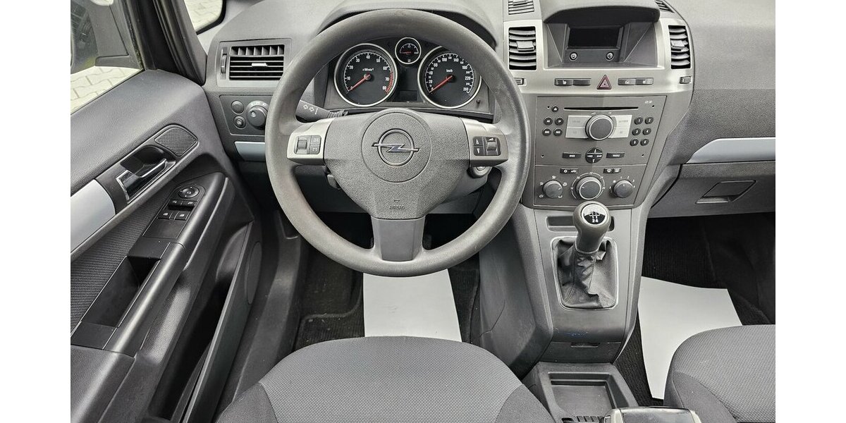 Opel Zafira 1.8 Edition KLIMA 7 Sitzer Tempomat AHK 205.612 km 3.790 &euro; Löhne 32584