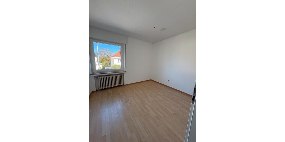 Etagenwohnung Bad Oeynhausen Rehme - 4 Zimmer, 100 m&sup2;, 899&euro; | Angebot:26408204