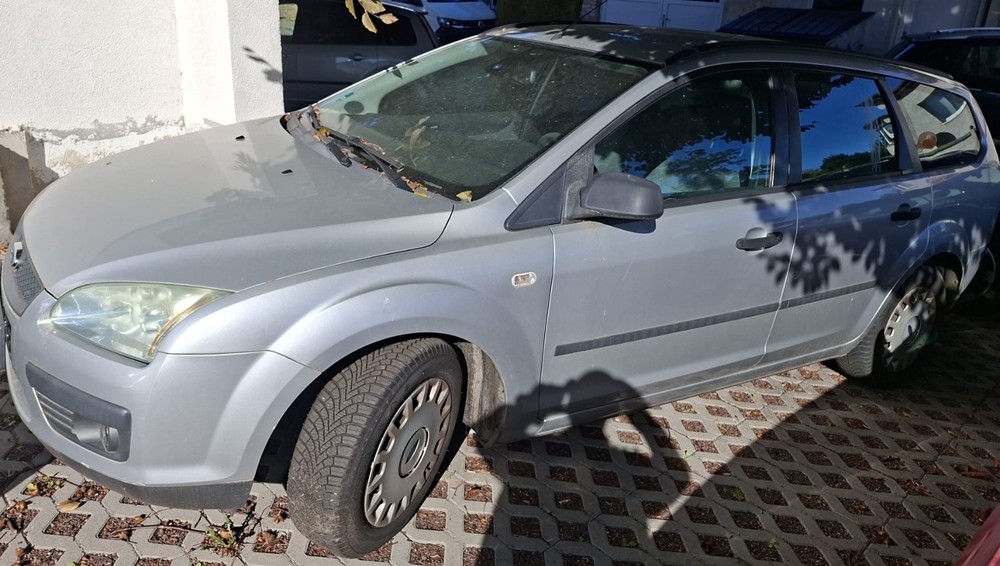 Ford Focus Kombi 163.000 km 2.900 € Halle 33790