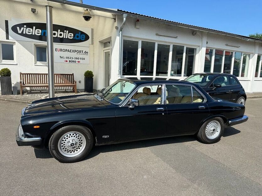 XJ12
