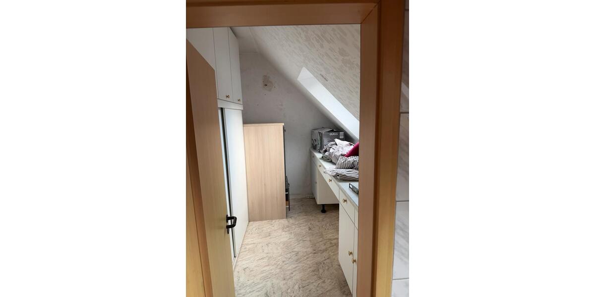 Einfamilienhaus Vlotho - 5 Zimmer, 500 m&sup2;, 340.000&euro; | Angebot:26186485