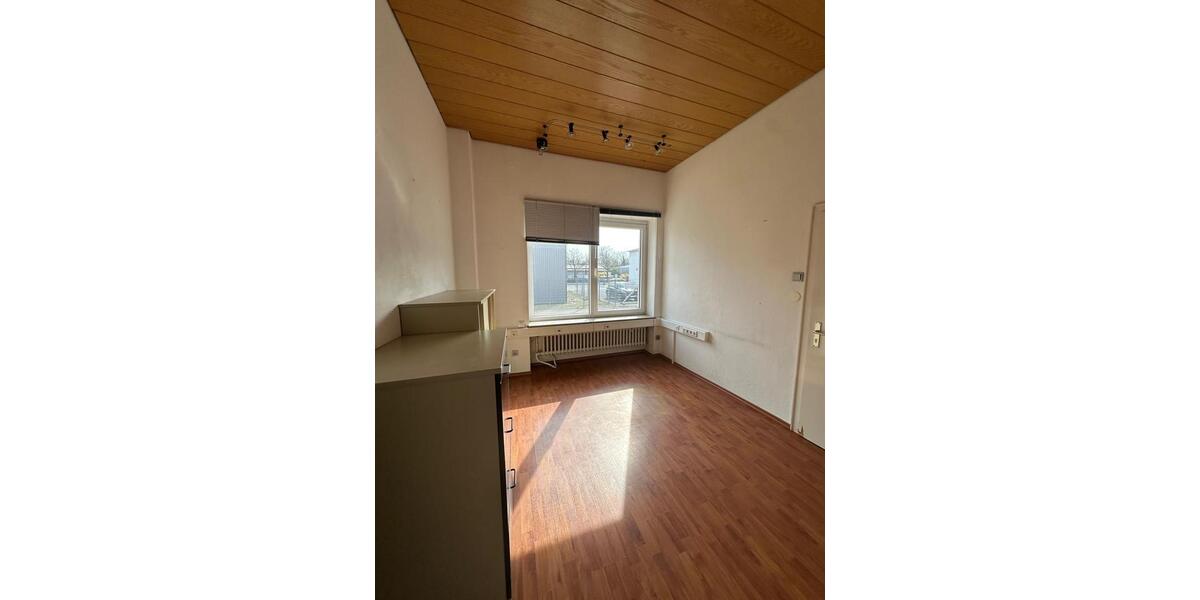 Gewerbeobjekt Detmold Hakedahl - 1.290&euro; | Angebot:24716611