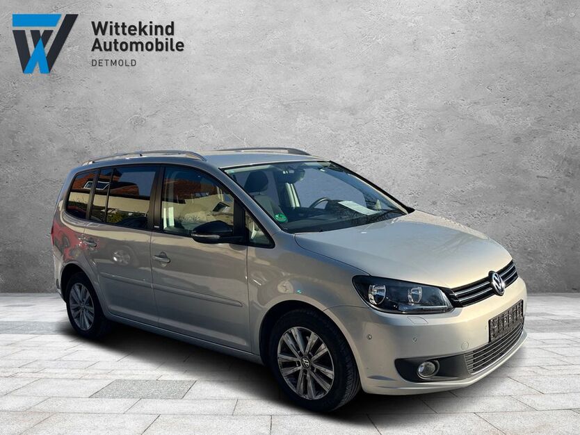 VW Touran 153.000 km 8.800 € Detmold 32758