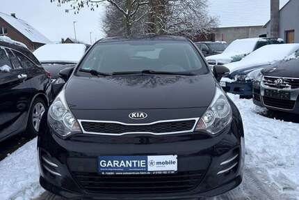 Kia Rio 49.300 km 8.900 &euro; Bad Oeynhausen 32549