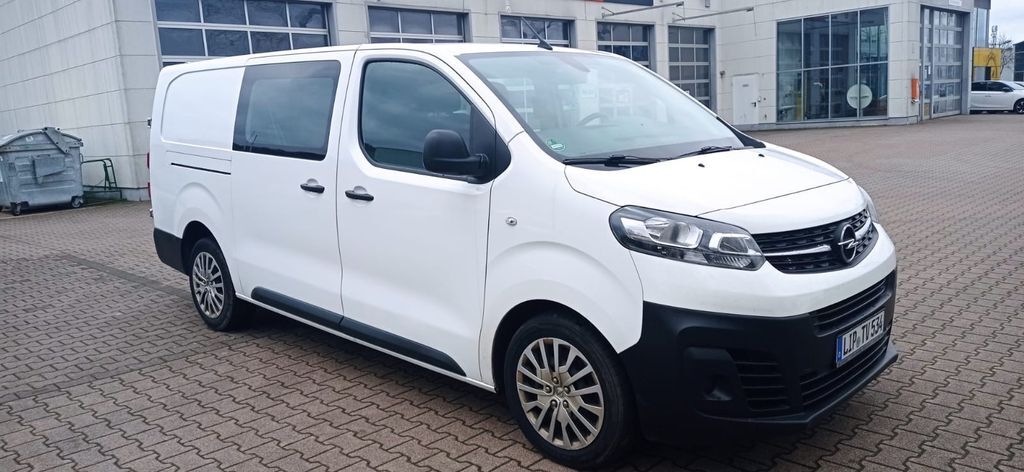 Opel Vivaro 197.000 km 15.900 € Lemgo 32657