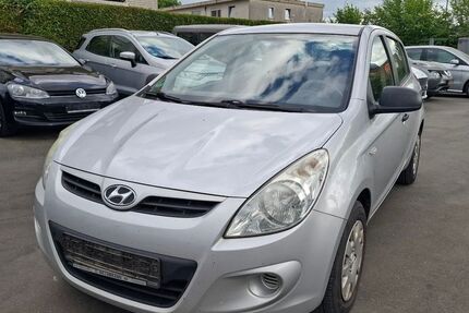 Hyundai i20 227.000 km 1.999 € Paderborn 33100
