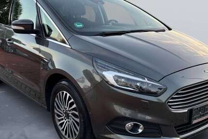 Ford S-Max 106.000 km 18.490 &euro; Bielefeld 33609