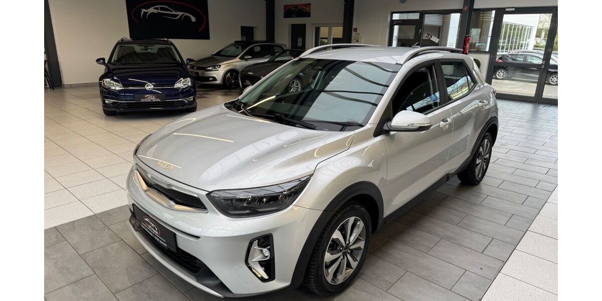Kia Stonic 43.000 km 16.900 &euro; Detmold 32758