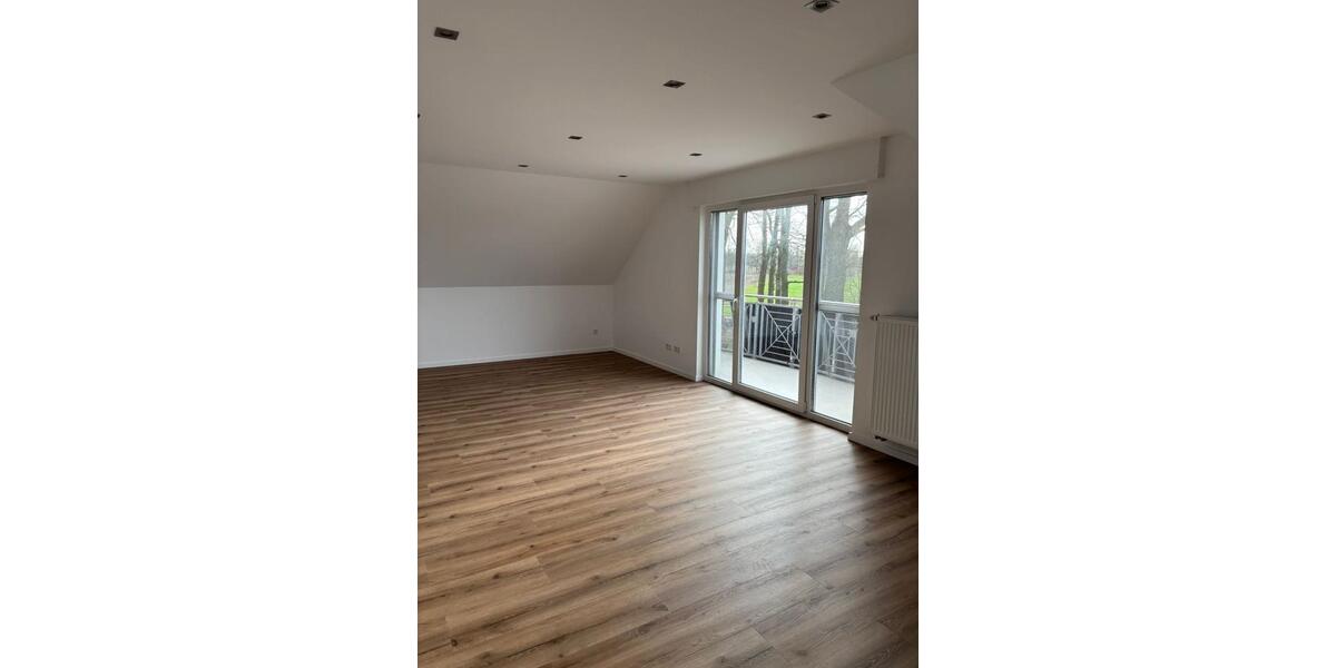 Dachgeschoßwohnung Rietberg - 3 Zimmer, 80 m&sup2;, 900&euro; | Angebot:25590293