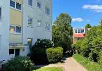 4-Zimmer-Wohnung im EG mit Balkon, Stellplatz (Privatverkauf)