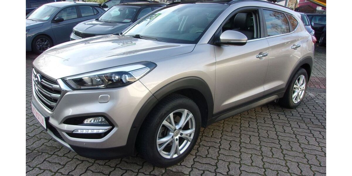 Hyundai TUCSON 77.300 km 17.750 € Herford 32051