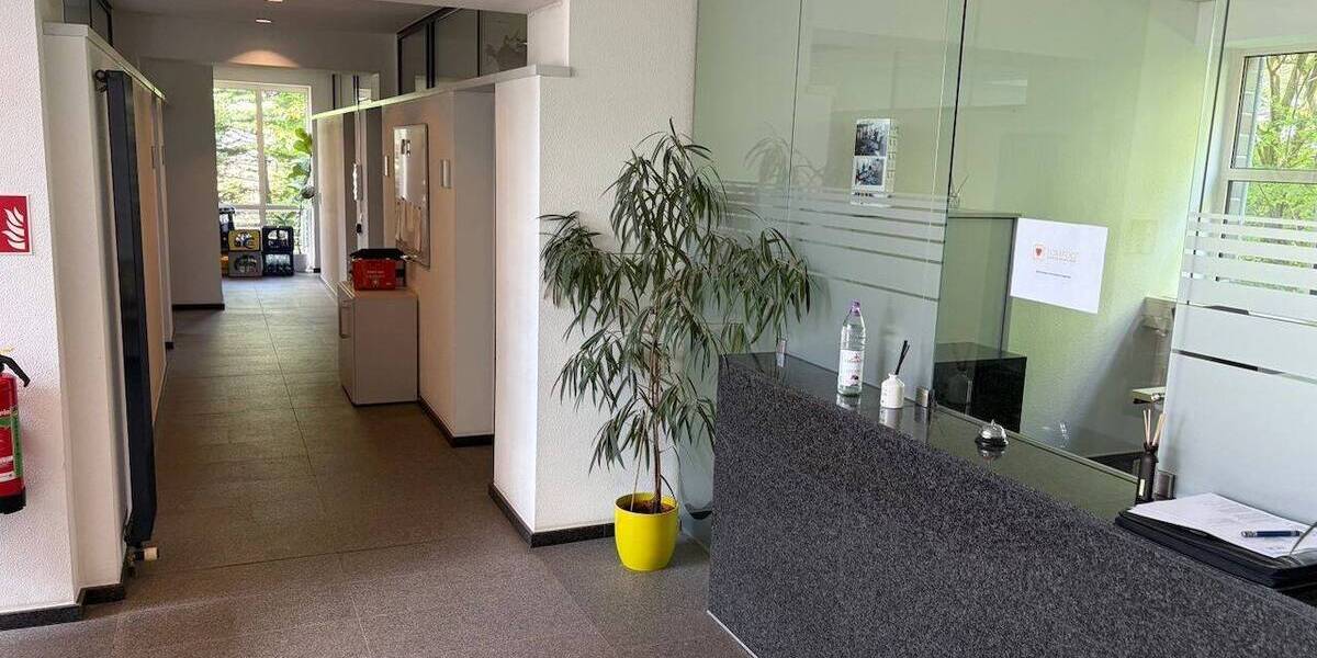 Gewerbeobjekt Bünde Ennigloh - 7 Zimmer, 213 m&sup2;, 1.860&euro; | Angebot:26910196