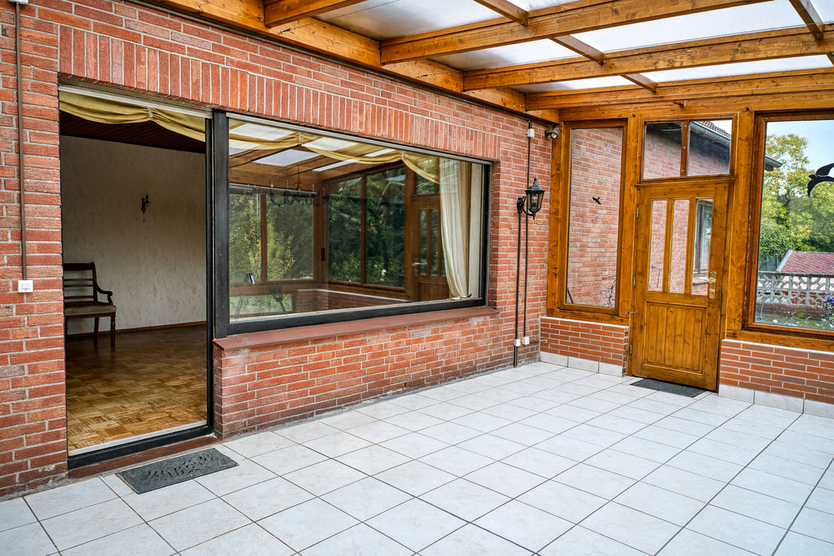 Mit 3D: Endlich Zuhause! Großzügige Familienidylle - riesen Gartenparadies mit zahlreichen Obstbäumen. 9 zimmer