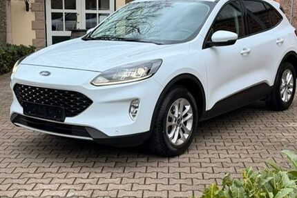 Ford Kuga 108.000 km 15.900 &euro; Gütersloh 33335