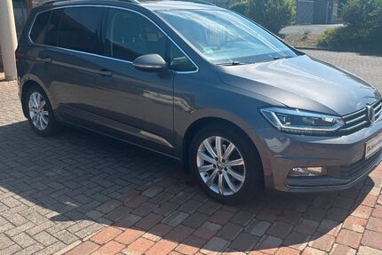 VW Touran 155.000 km 16.750 &euro; Versmold 33775