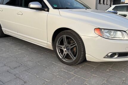 Volvo V70 289.486 km 9.499 &euro; Hövelhof 33161