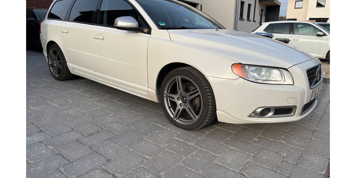 Volvo V70 289.486 km 9.499 &euro; Hövelhof 33161