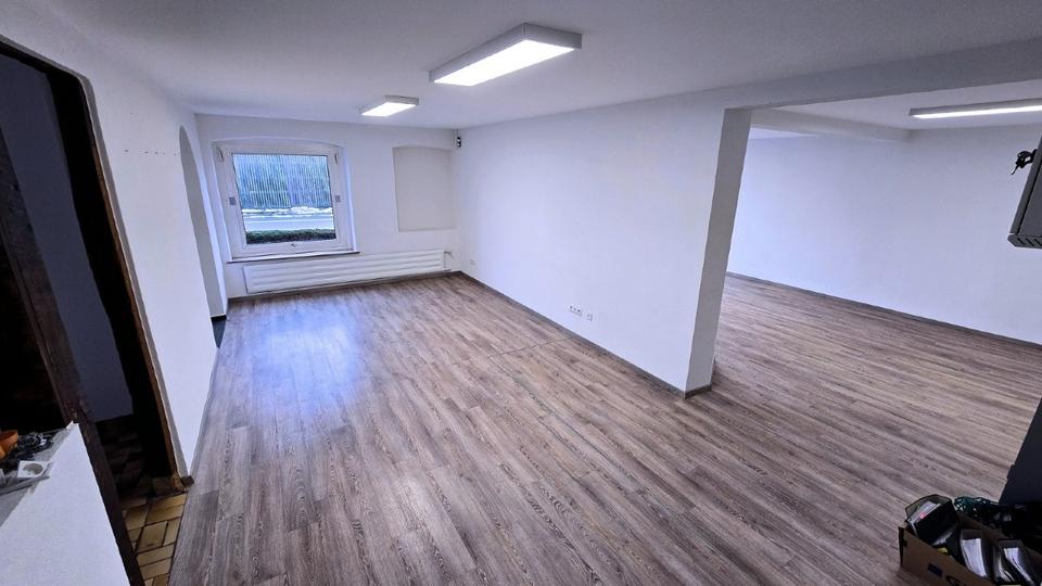 Gewerbeobjekt Steinhagen - 1.200&euro; | Angebot:25439685