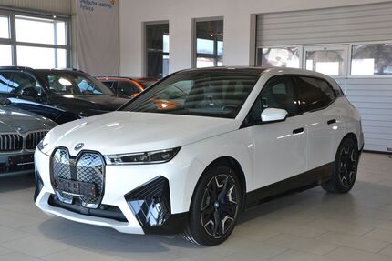 BMW iX 32.343 km 62.990 &euro; Lemgo 32657