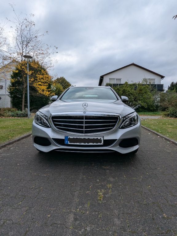 Mercedes-Benz C 220 186.782 km 12.990 € Leopoldshöhe 33818