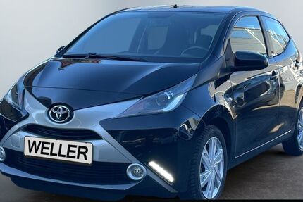 Toyota Aygo (X) 95.500 km 9.749 &euro; Herford 32049