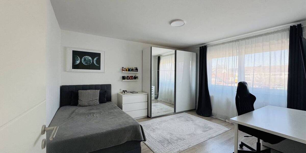 Etagenwohnung Bielefeld Schildesche - 4 Zimmer, 108 m&sup2;, 274.000&euro; | Angebot:26835259