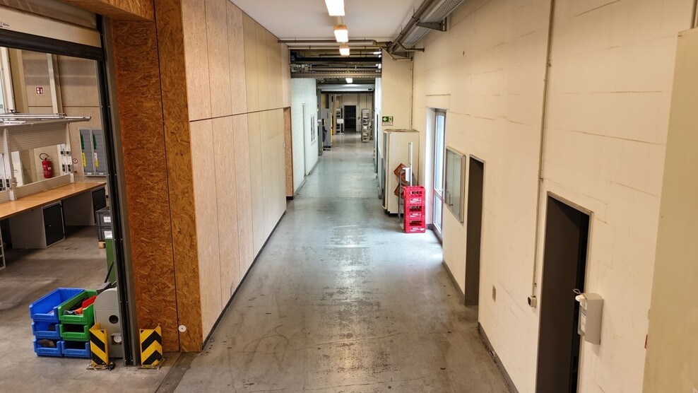 Lager-Produktionsanlage mit Büro in Lübbecke zimmer