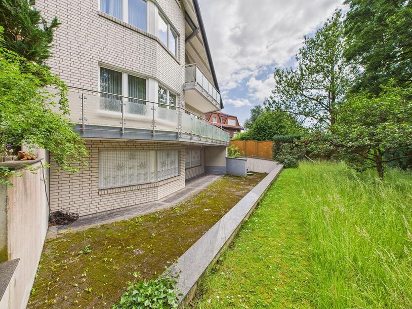 Großes Einfamilienhaus mit Doppelgarage in toller Lage von Bad Lippspringe zum mieten
