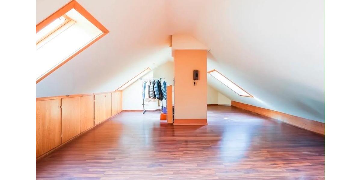 Einfamilienhaus Bielefeld Brackwede - 8 Zimmer, 235 m&sup2;, 779.000&euro; | Angebot:27043603