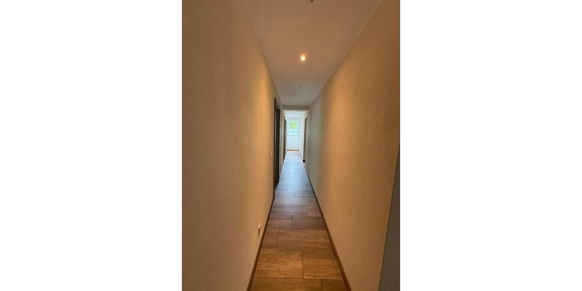 Mehrfamilienhaus, Wohnhaus Hüllhorst - 8 Zimmer, 244 m&sup2;, 1.790&euro; | Angebot:26533419