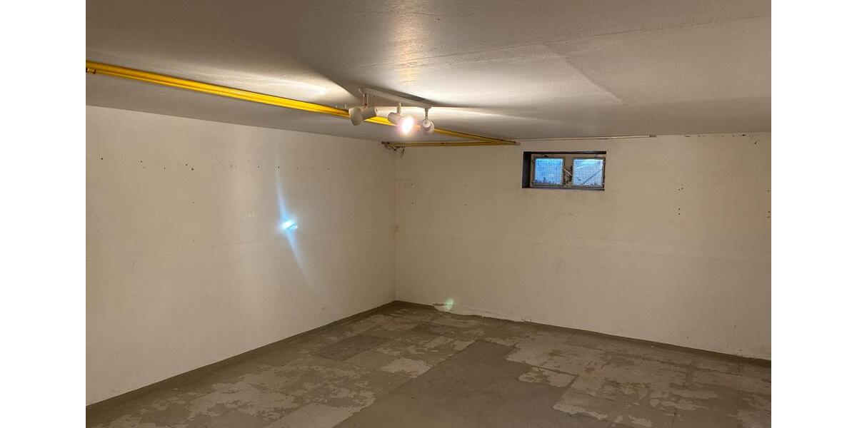 30qm Kellerraum Lagerraum Hobbyraum im Hövelhofer Zentrum zimmer