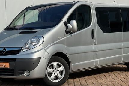 Opel Vivaro 71.510 km 17.770 &euro; Detmold 32758