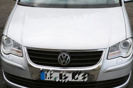 VW Touran 245.000 km 4.499 &euro; Bünde 32257