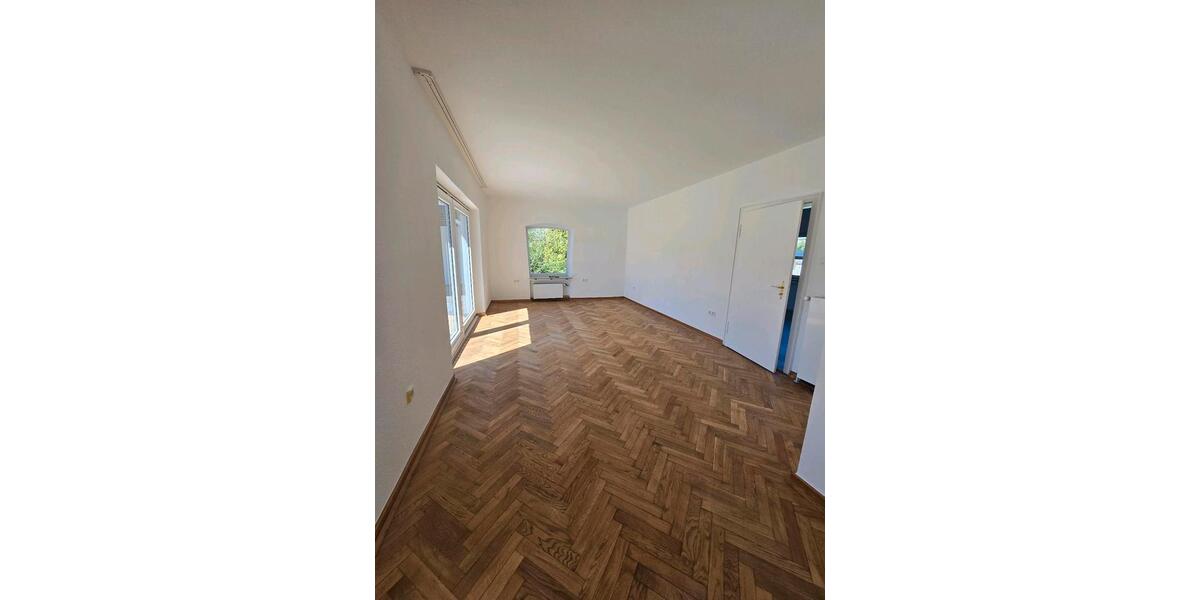 Einfamilienhaus Lemgo - 3 Zimmer, 135 m&sup2;, 1.550&euro; | Angebot:26302191