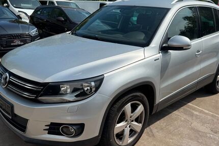 VW Tiguan 204.000 km 7.650 &euro; Detmold 32758