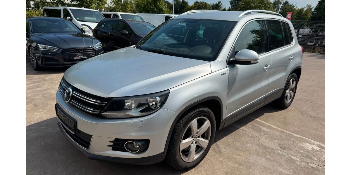 VW Tiguan 204.000 km 7.650 &euro; Detmold 32758