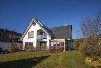 Haus Steinhagen - 5 Zimmer, 216 m&sup2;, 520.000&euro; | Angebot:25680049