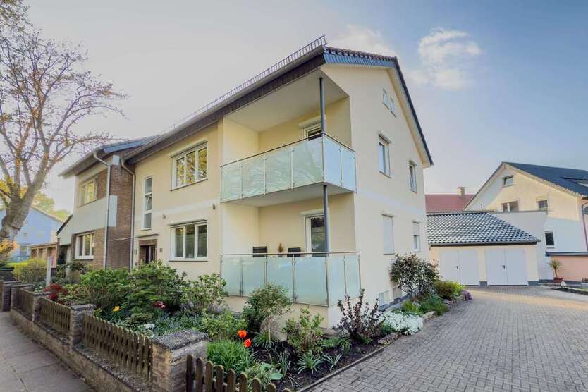 Haus zum Kaufen in Bielefeld 589.000 € 213 m²