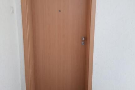 Helle und gepflegte 3-Zi-Wohnung in zentrale und ruhige Lage 3 zimmer