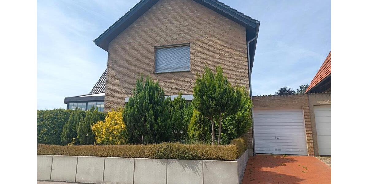 Mehrfamilienhaus, Wohnhaus Lage - 8 Zimmer, 190 m&sup2;, 340.000&euro; | Angebot:26699742