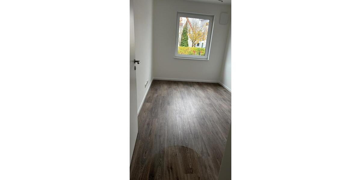 Erdgeschoßwohnung Bad Oeynhausen Rehme - 3 Zimmer, 80 m&sup2;, 1.080&euro; | Angebot:26700887